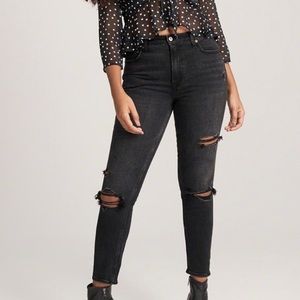 SOLD OUT!! High Rise Slim Black Jeans